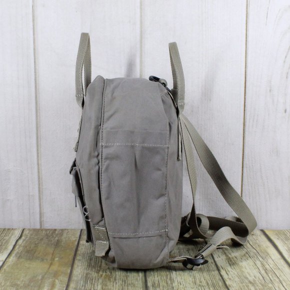 FJALLRAVEN KANLENWaxed Canvas Backpack Bag - Picture 2 of 10
